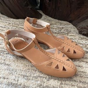Brand New ELF sandals- Tan, Sz. 9